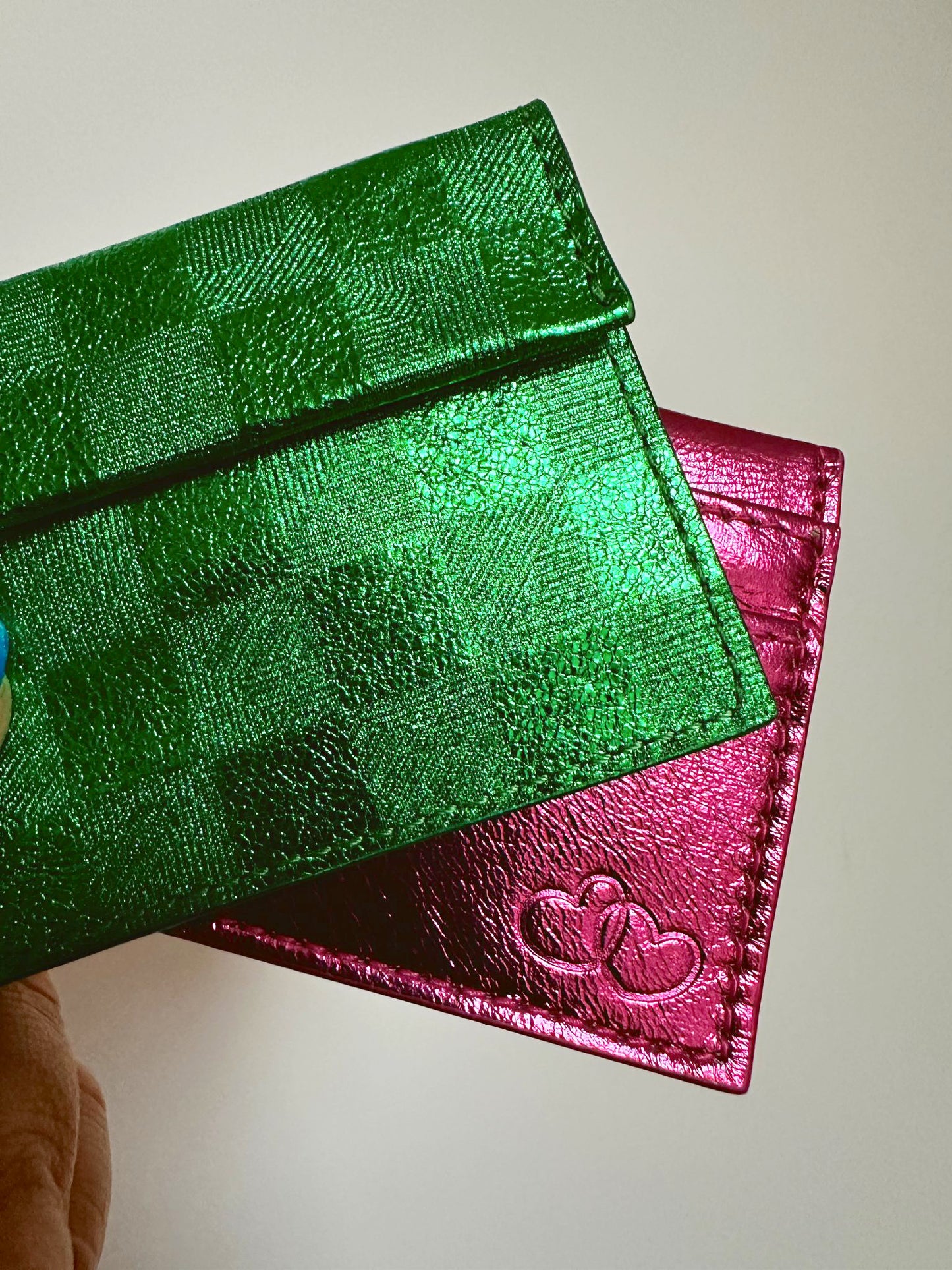 The Alice Cardholder - Metallic Green